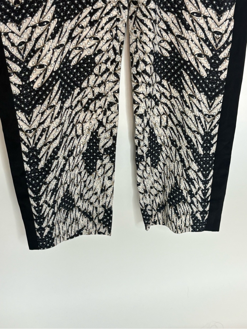 Diane von Furstenberg Women 2 100% Silk Sleeveless Pattern Straight Leg Jumpsuit - Picture 9 of 12